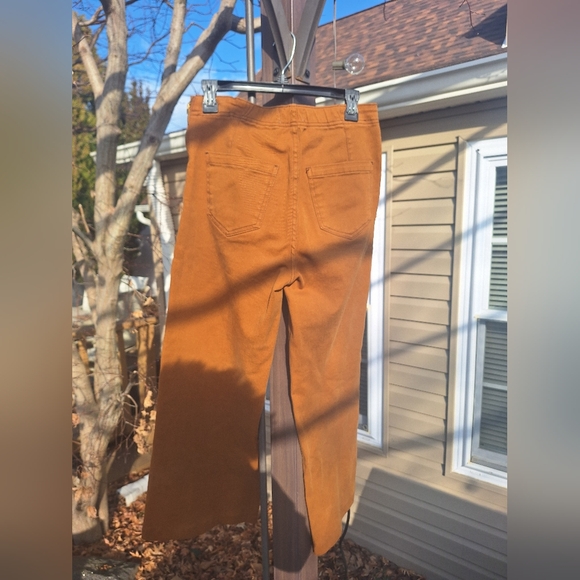 Stylish Brown Wide-Leg Pants - Picture 2 of 12